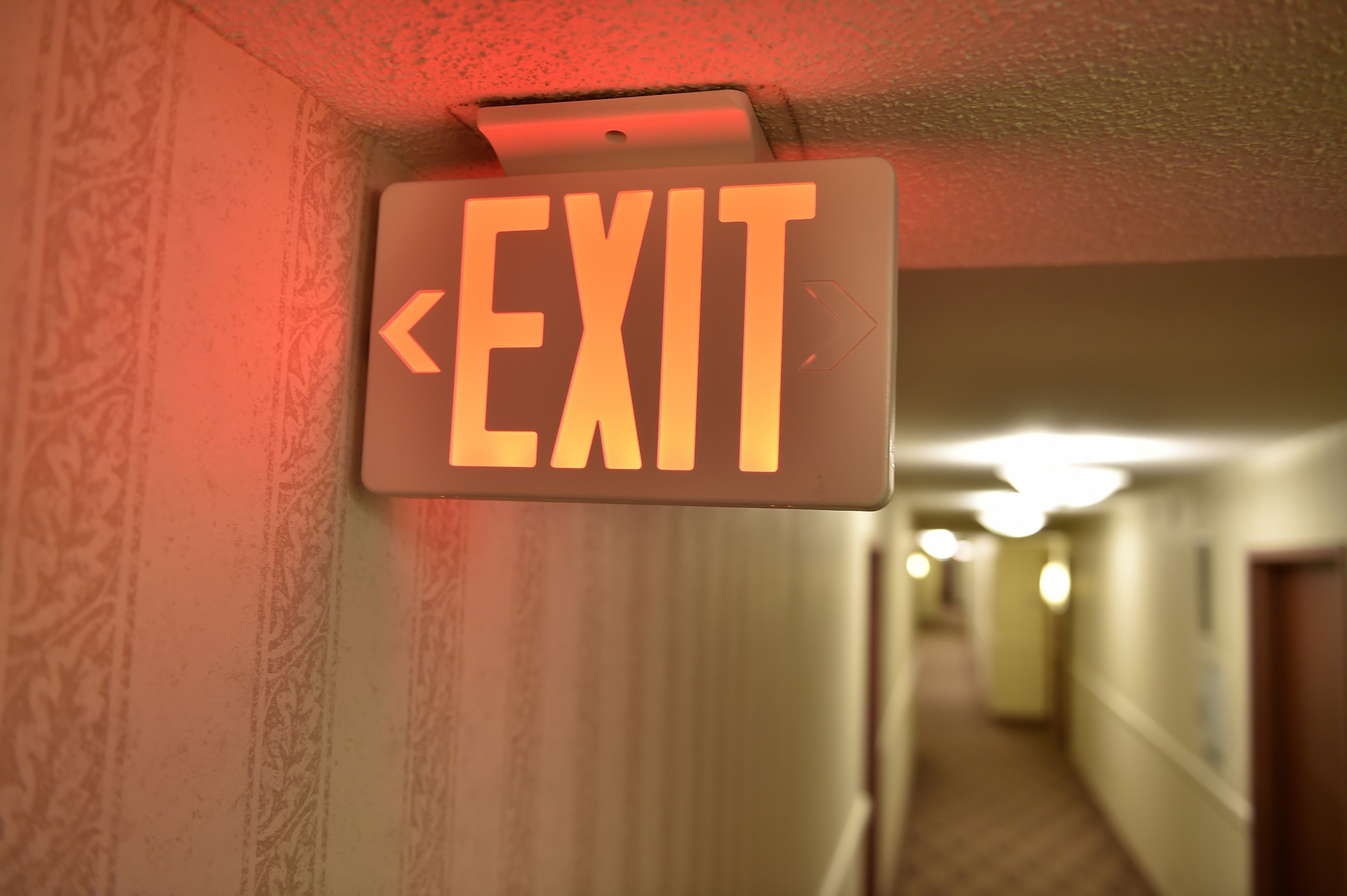 Emergency & Exit Lighting Installation and repair services