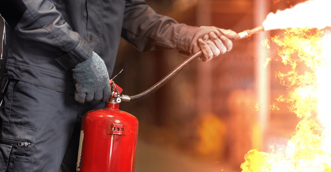 Foam fire extinguisher 